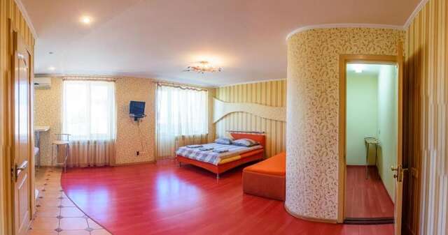 Апартаменты Luxury studio in the Very center Херсон-40